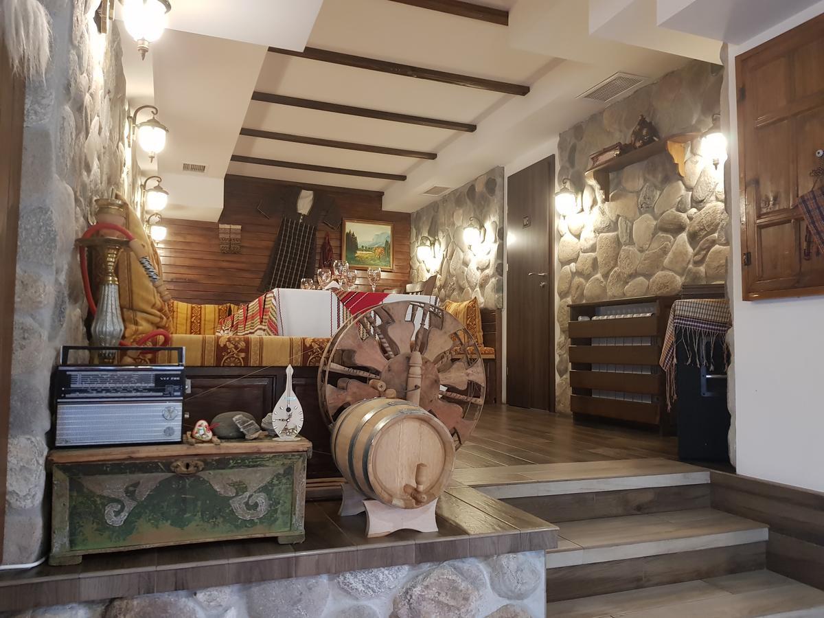 Hotel Kichika Rudozem Екстер'єр фото